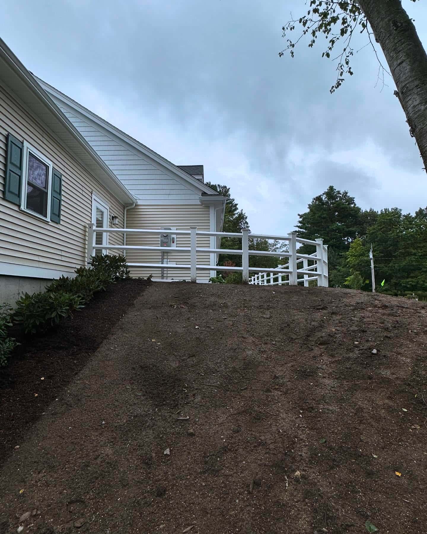 Vinyl fence installation in Groton, Massachusetts