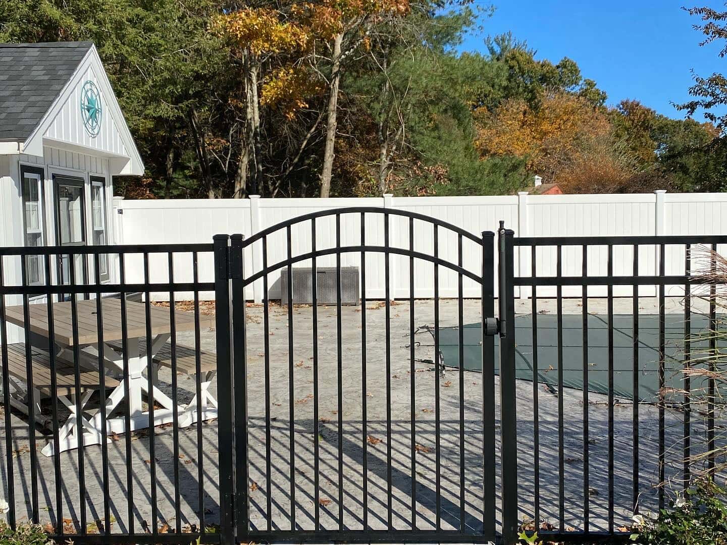 Vinyl and Aluminum fence installation in Wrentham, Massachusetts