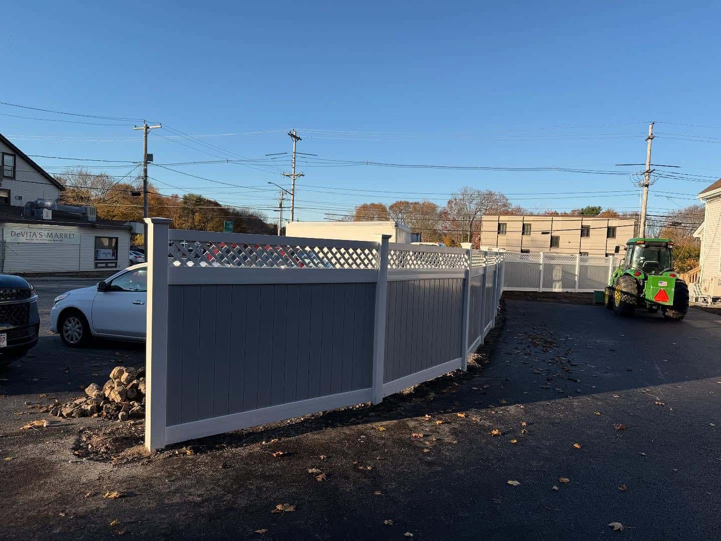 Vinyl fence installation in Franklin, Massachusetts
