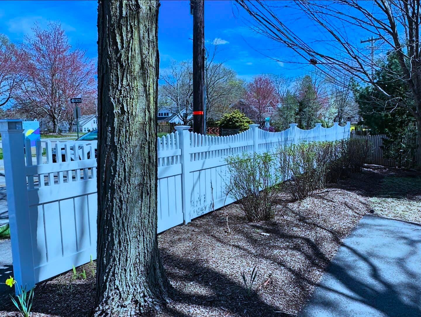 Wellesley's Scalloped Spindle Semi-Privacy